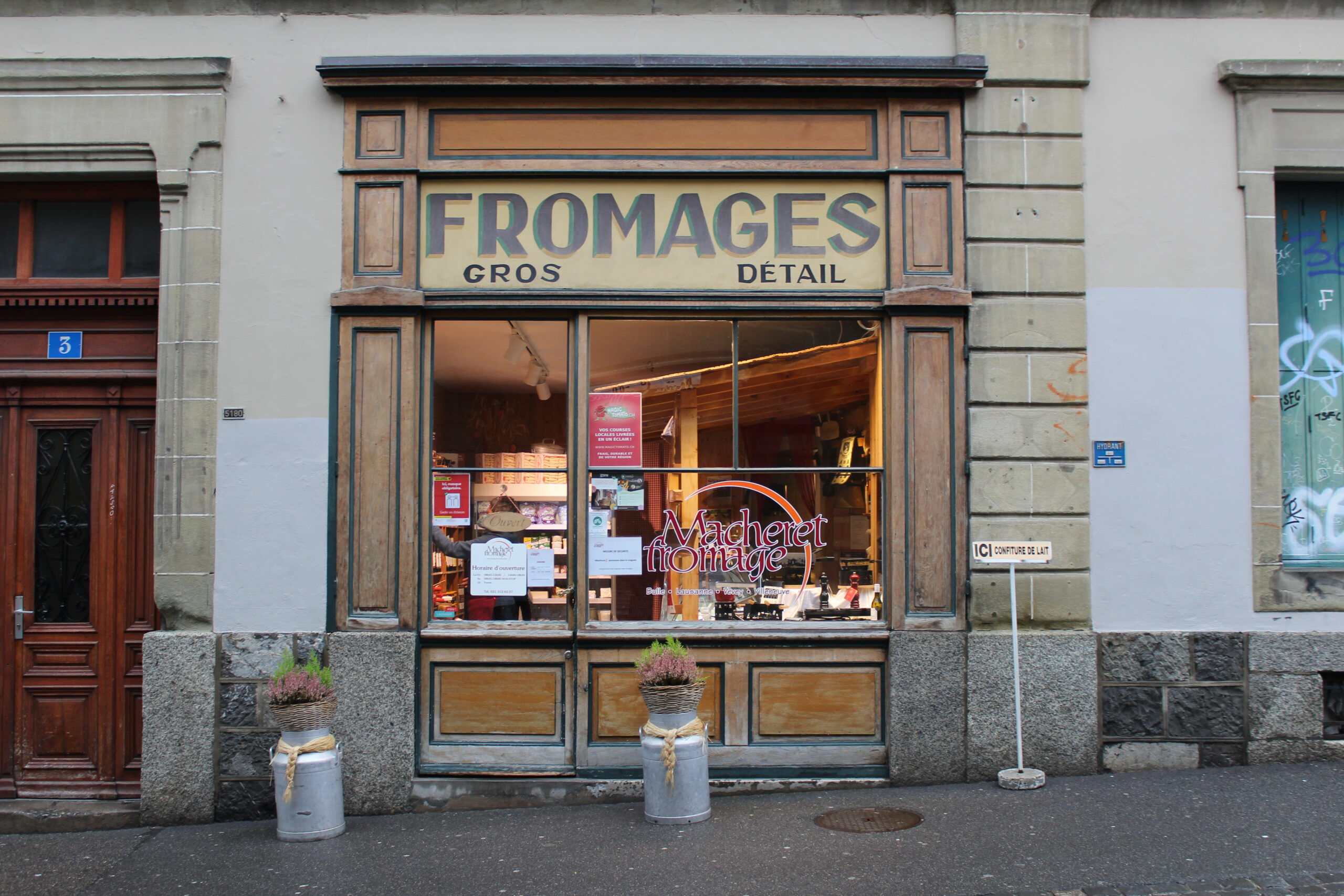 Photo : Macheret fromage : Rue Pré-Du-Marché 5 Chauderon 1004