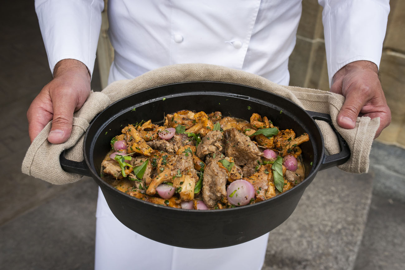 Se régaler à la maison : notre sélection de restos qui se réinventent !