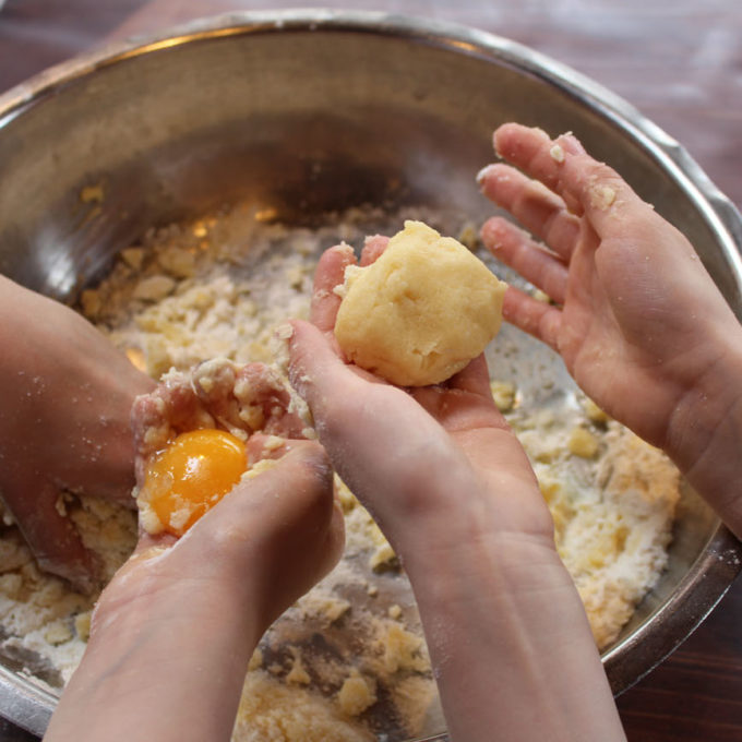 Les enfants mettent les mains à la pâte 2018 photo #14