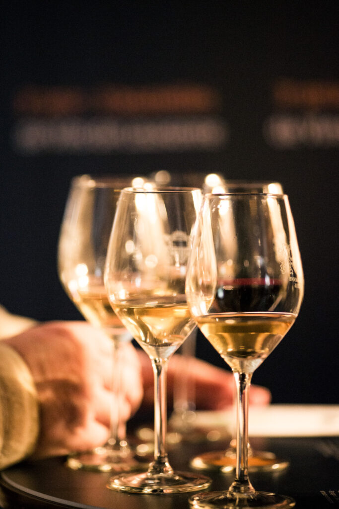Image de l'événement :: Enchères des vins des Domaines de la Ville